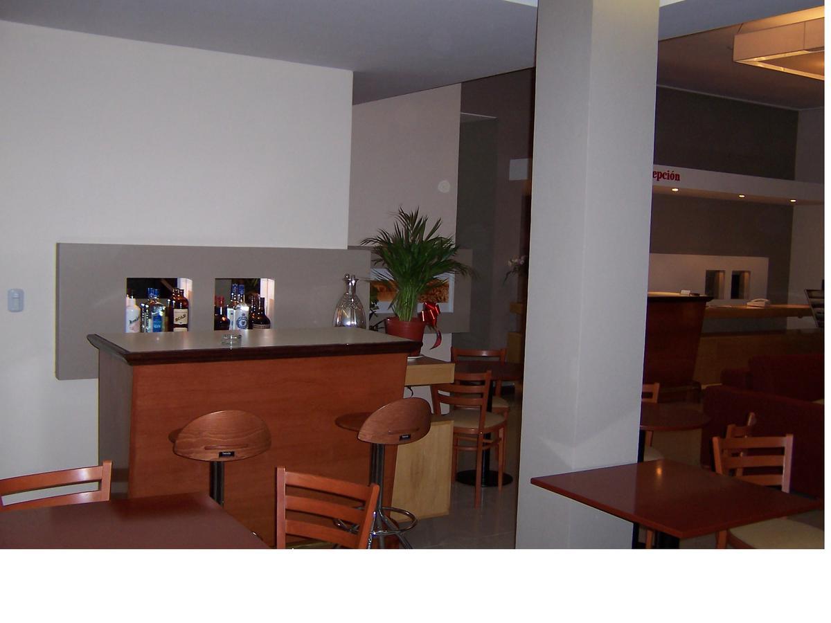 Hotel Trocadero เนโกเชอา ภายนอก รูปภาพ