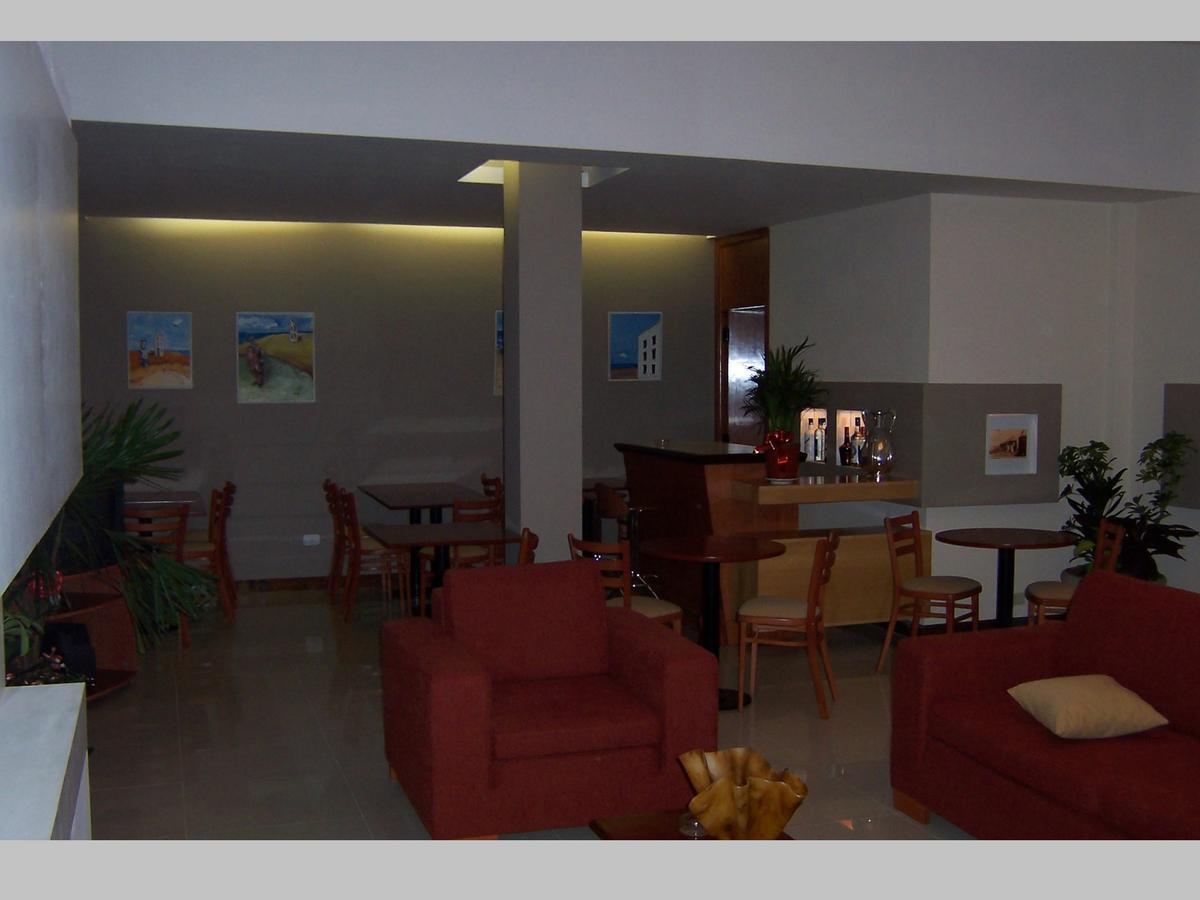 Hotel Trocadero เนโกเชอา ภายนอก รูปภาพ